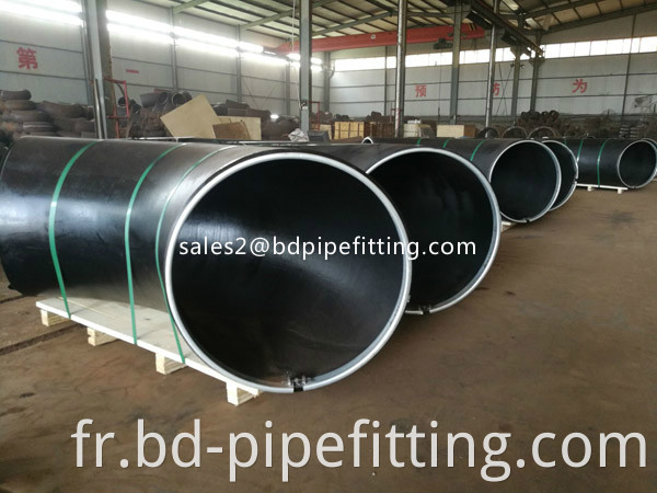 Alloy pipe fitting (545)